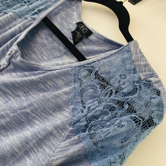 LACE SLEEVES | BUTTON DOWN | ROLL UP CUFFS | TUNIC - Picture 2 of 4